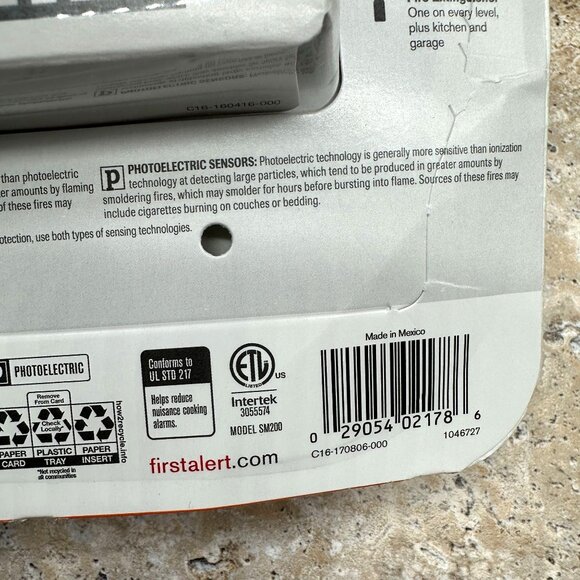 Lot Of 3 First Alert Smoke Alarm Precision Detection Standard 1046727 Batteries - Picture 9 of 10